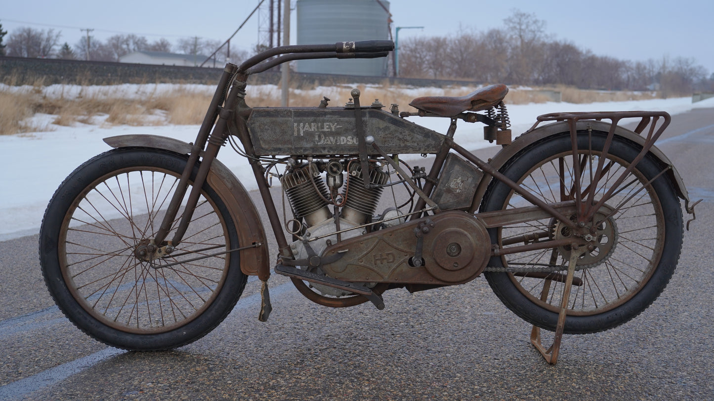 1915 Harley Davidson Twin