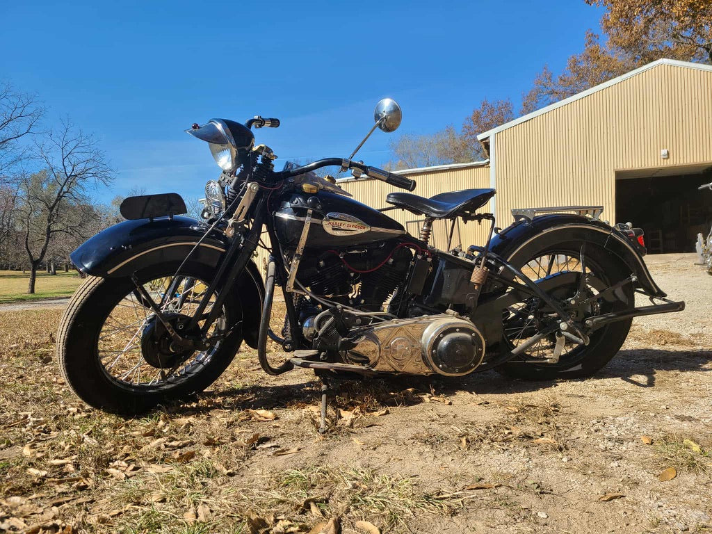 1942 Harley Davidson EL Knucklehead – Larson MasterWorks
