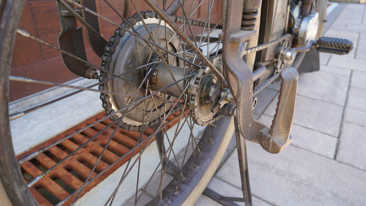 1913 Harley Davidson Twin Model 9E