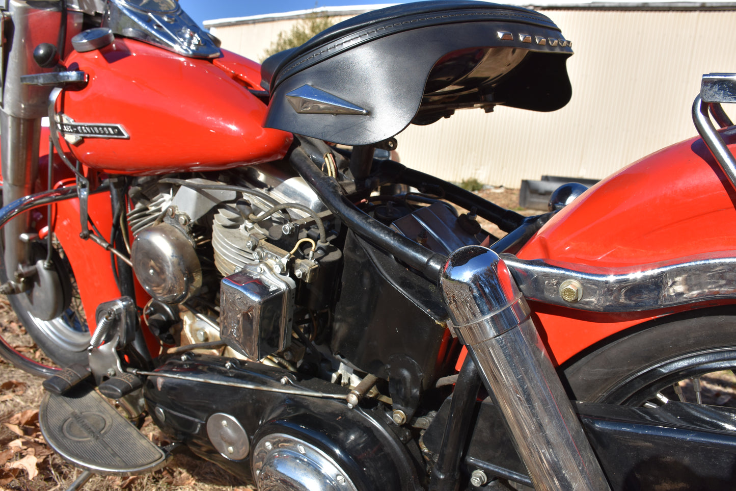 1963 Harley Davidson FL Panhead (Red)