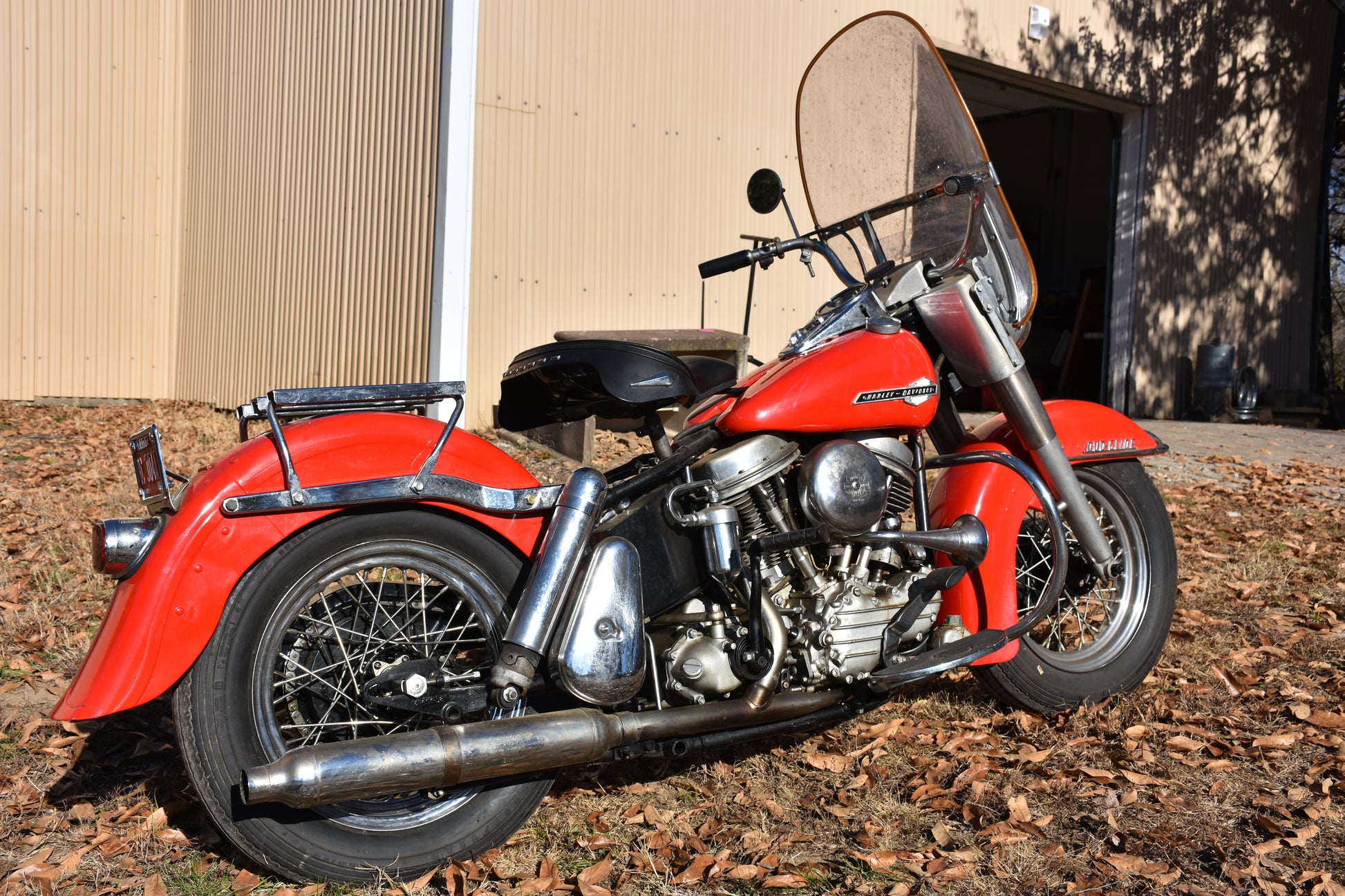 1963 Harley Davidson FL Panhead (Red) – Larson MasterWorks