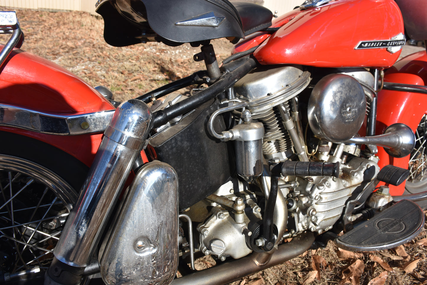 1963 Harley Davidson FL Panhead (Red)