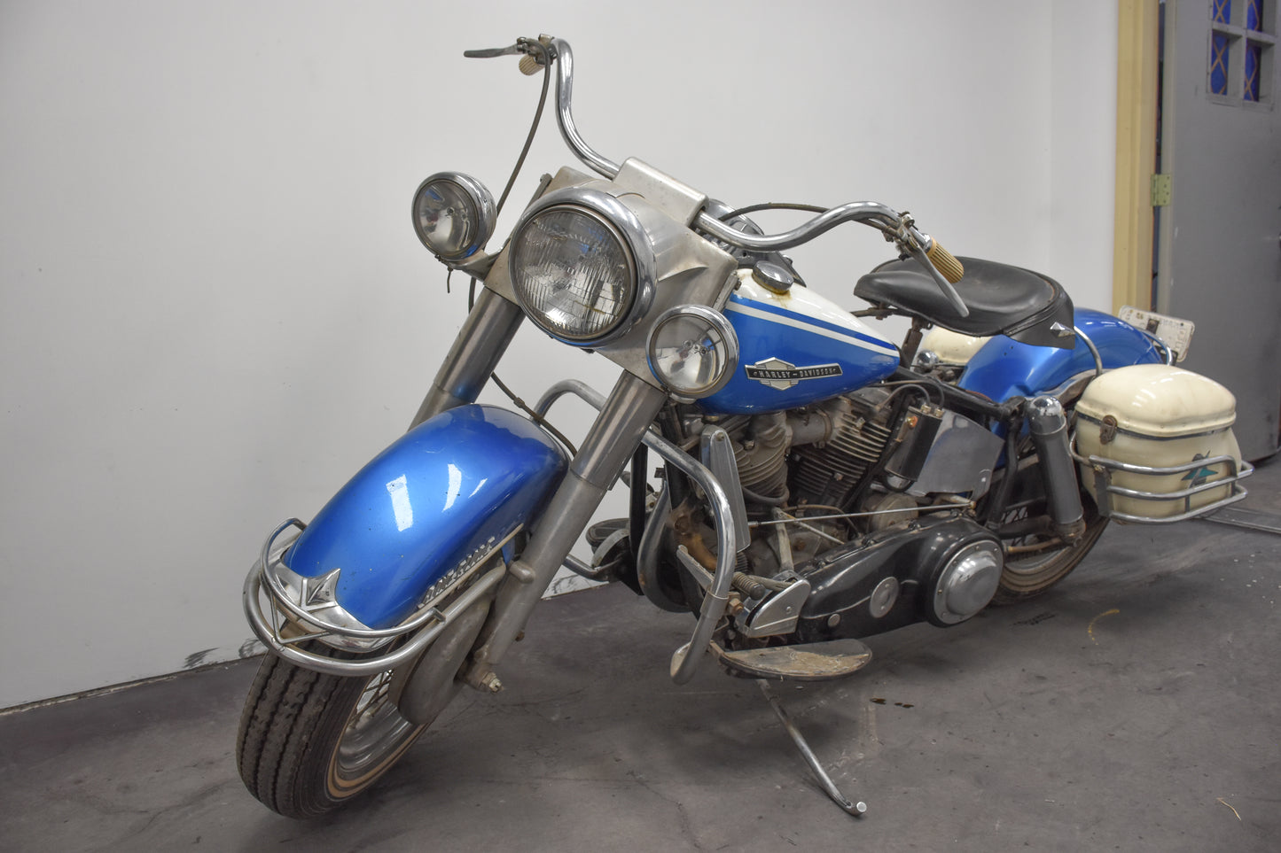 1963 Harley Davidson FL Panhead (Blue)