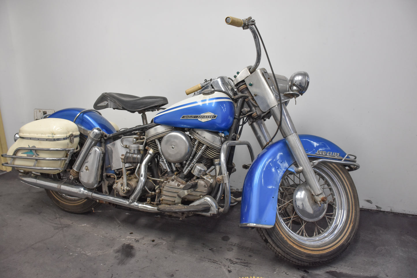 1963 Harley Davidson FL Panhead (Blue)