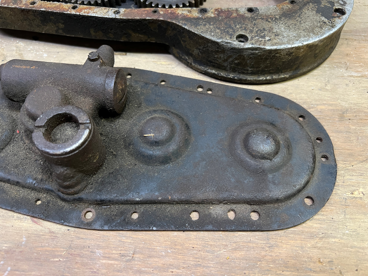 1922 + Harley Davidson J JD Gear Chest, Gears, Cover, and Oil Pump