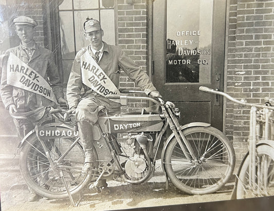 1910 Harley Single Factory Ad Photo w/ Dayton & Chicago Pennants