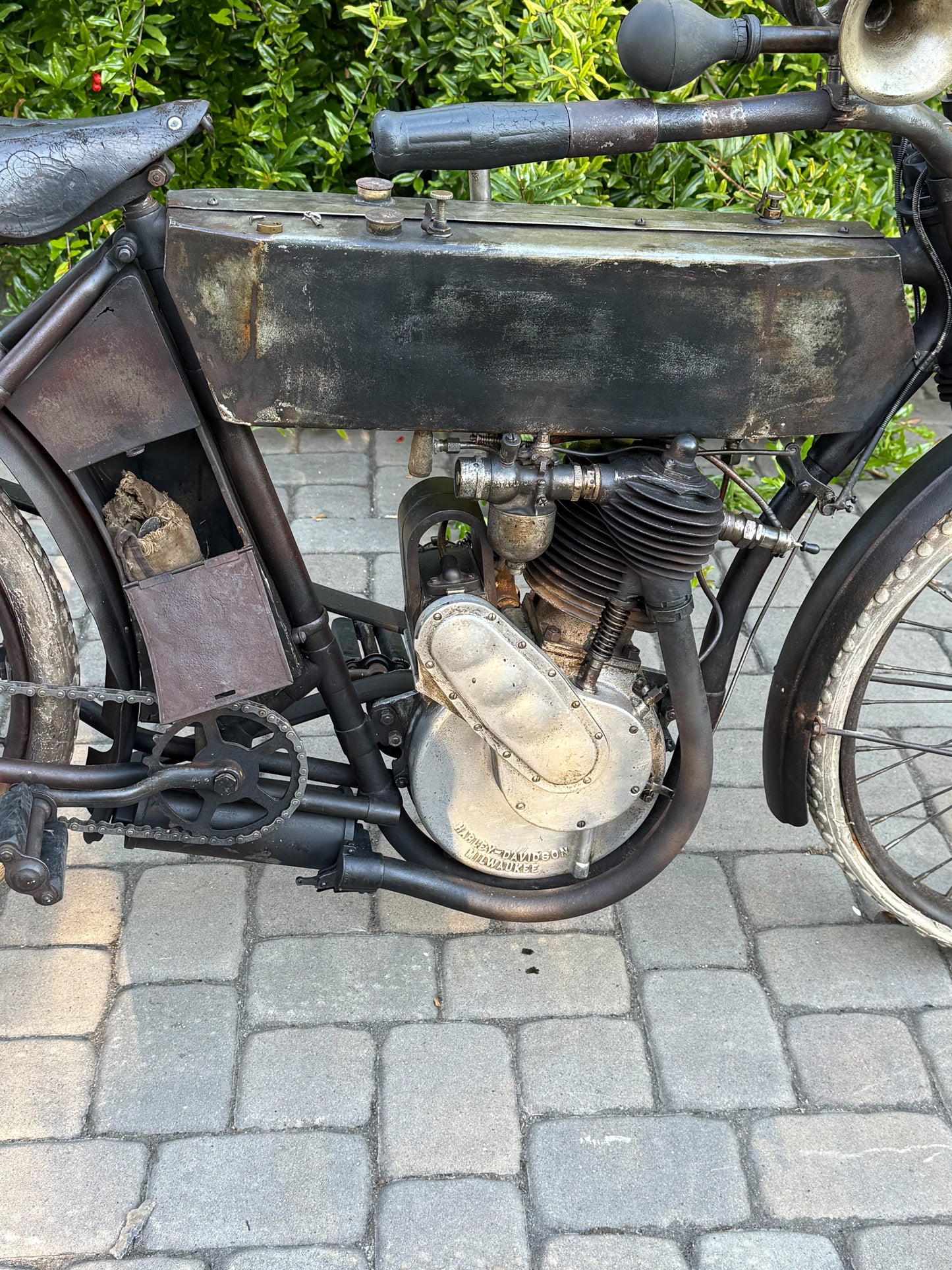1910 Harley Davidson - Magneto Model